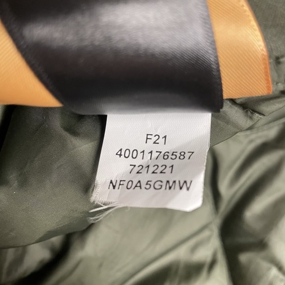 The North Face Westcliffe Quilted Puffer Down Vest in Green Women's Large - Picture 5 of 7